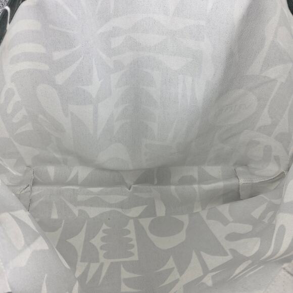 VUORI CODY HUDSON ABSTRACT PRINT TOTE BAG – 22" × 19" × 4" – RECYCLED MATERIALS - Picture 3 of 11